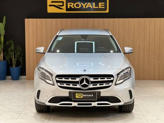 MERCEDES-BENZ GLA 200 1.6 CGI FLEX ADVANCE 7G-DCT